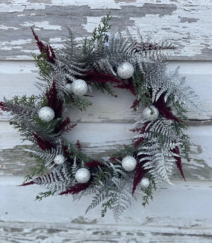 Modern Farmhouse Christmas Wreath, Modern Winter Wreath, Modern Christmas Wreath with Mixed Winter Foliage, Silver Asparagus Spray Wreath